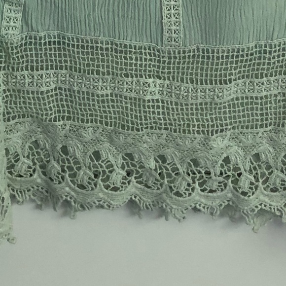 Elodie Blue Crop Top - Picture 5 of 5